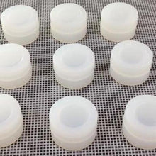 Load image into Gallery viewer, Small Non-Stick 3ml Silicone Containers (5 pack)
